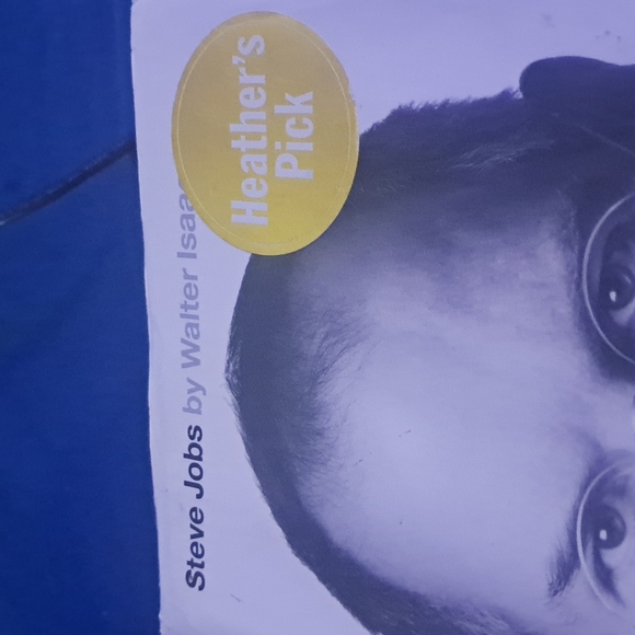 Steve Jobs by Walter Isaac hardcover novel - Picture 4 of 6